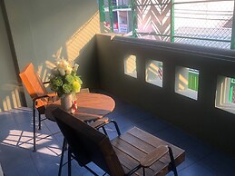 Enjoy House - Hostel