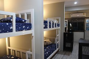 Enjoy House - Hostel