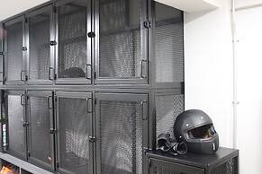 Enjoy House - Hostel