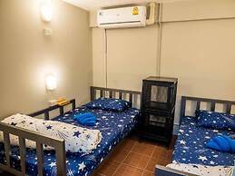 Enjoy House - Hostel