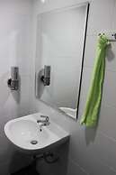 Enjoy House - Hostel