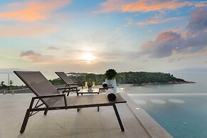 Samui Bayside Luxury Villas