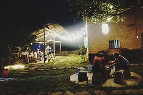 Green Door Ban Gioc - Hostel