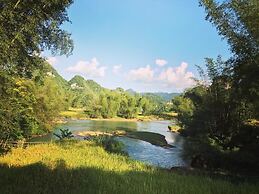 Green Door Ban Gioc - Hostel