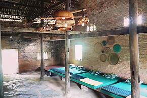 Green Door Ban Gioc - Hostel