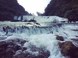 Green Door Ban Gioc - Hostel