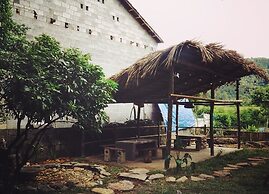 Green Door Ban Gioc - Hostel