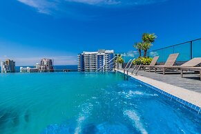 The Point Pratumnak by PSR ASIA