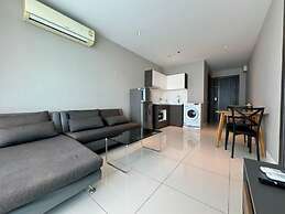 The Point Pratumnak by PSR ASIA