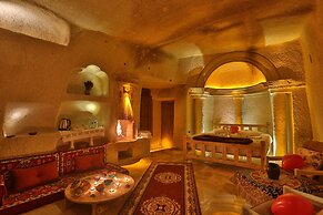 Abu Hayat Cave Suites