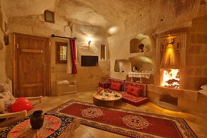 Abu Hayat Cave Suites