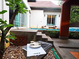 AnB Pool Villa 2BR Red in Pattaya
