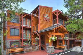 Tannenbaum By The River 2 Bedroom Condo by RedAwning