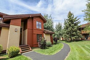 Snowcreek III 415 Gorgeous Mountain Views, Remodeled with Washer Dryer