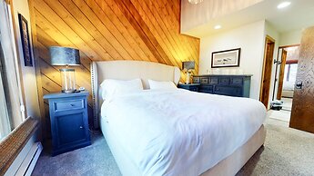 Snowcreek III 415 Gorgeous Mountain Views, Remodeled with Washer Dryer