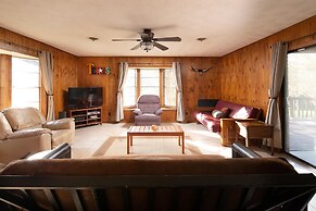 Lazy Southern Getaway RR 7252B 7 Bedroom Home by RedAwning