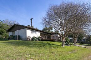 Lazy Southern Getaway RR 7252B 7 Bedroom Home by RedAwning