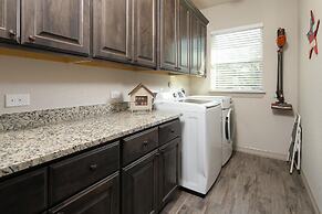 Lazy Southern Getaway RR 7252B 7 Bedroom Home by RedAwning