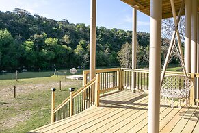 Lazy Southern Getaway RR 7252B 7 Bedroom Home by RedAwning