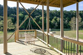 Lazy Southern Getaway RR 7252B 7 Bedroom Home by RedAwning