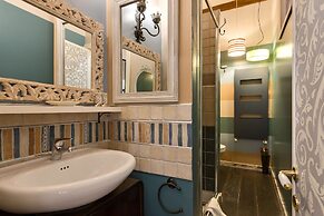 Rome as you feel - Vicolo delle Grotte