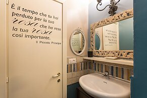 Rome as you feel - Vicolo delle Grotte