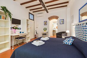 Rome as you feel - Piazza dei Satiri