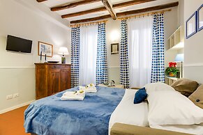 Rome as you feel - Piazza dei Satiri