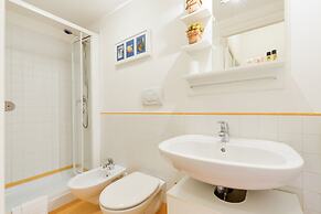 Rome as you feel - Piazza dei Satiri