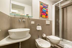 Rome as you feel - Piazza dei Satiri