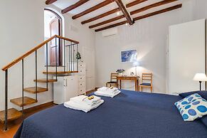 Rome as you feel - Piazza dei Satiri Studio