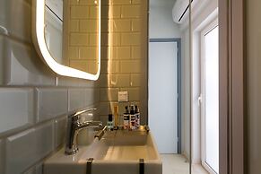 ANNUNZIATA URBAN SUITES by LOC HOSPITALITY