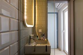 ANNUNZIATA URBAN SUITES by LOC HOSPITALITY