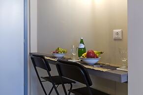 ANNUNZIATA URBAN SUITES by LOC HOSPITALITY