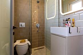 ANNUNZIATA URBAN SUITES by LOC HOSPITALITY