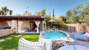 Acrotel Athena Residence