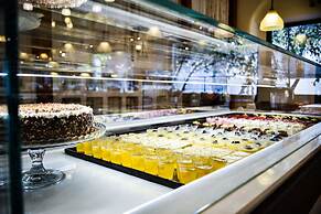 Acrotel Athena Residence