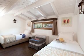 Acrotel Athena Residence