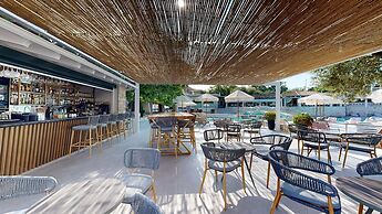 Acrotel Athena Residence