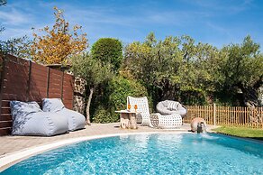 Acrotel Athena Residence