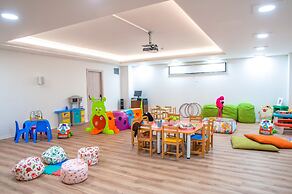 Acrotel Athena Residence