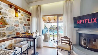 Acrotel Athena Residence