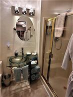 Misty Valley Inn B&B