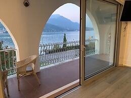 Magnolias Garda - Near Mokai Beach