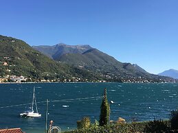 Magnolias Garda - Near Mokai Beach