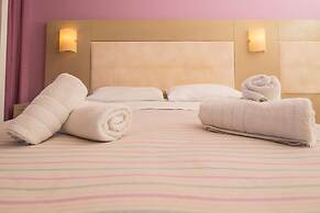 Porto Koukla Beach Hotel