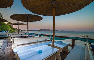 Porto Koukla Beach Hotel