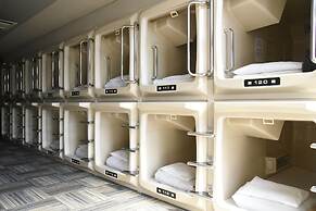 Kumamoto Capsule Hotel - Hostel, Caters to Men