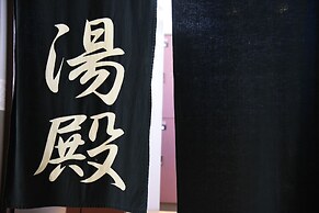 Kumamoto Capsule Hotel - Hostel, Caters to Men