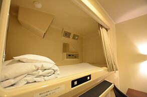 Kumamoto Capsule Hotel - Hostel, Caters to Men
